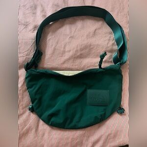The North Face Women’s Never Stop Crossbody Bag